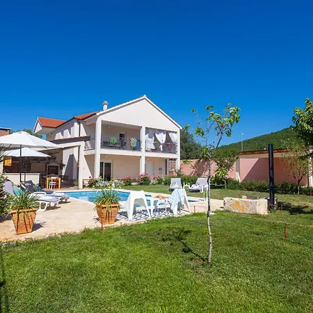 Villa Kalura Klanac (Split-Dalmatia)